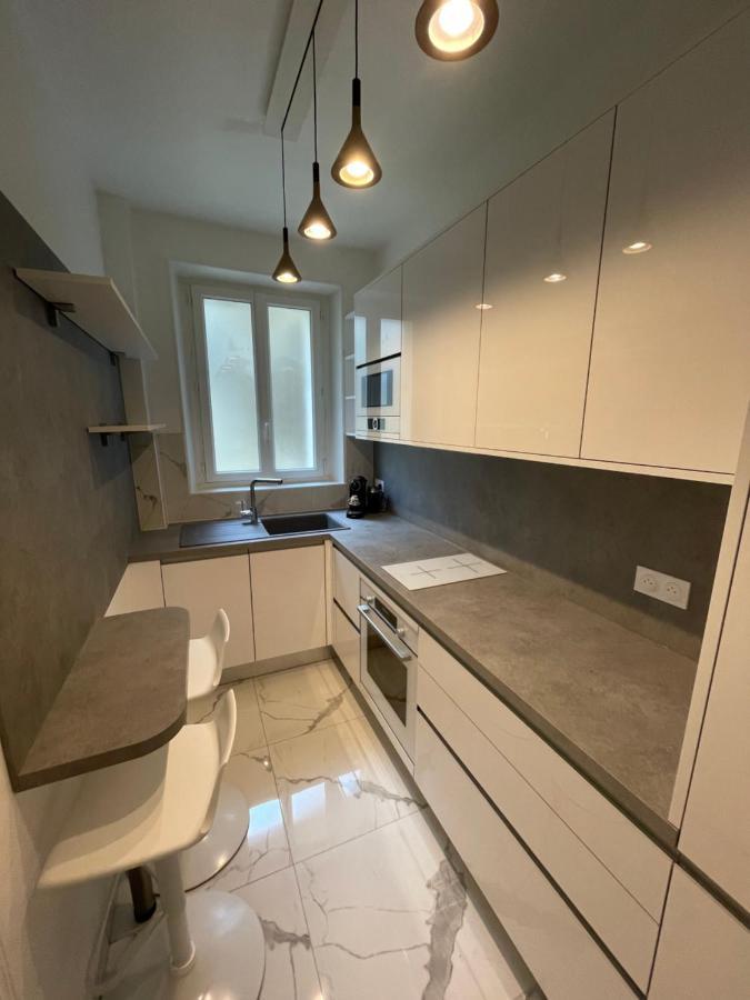 Montmartre Sacre Coeur Apartment Париж Екстериор снимка