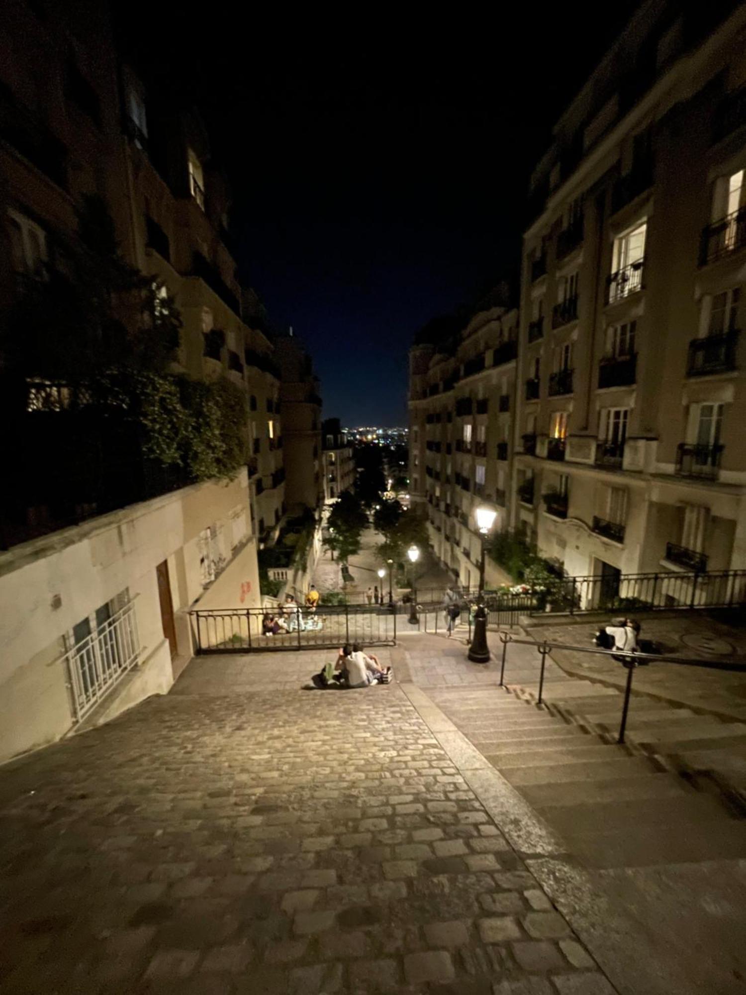 Montmartre Sacre Coeur Apartment Париж Екстериор снимка